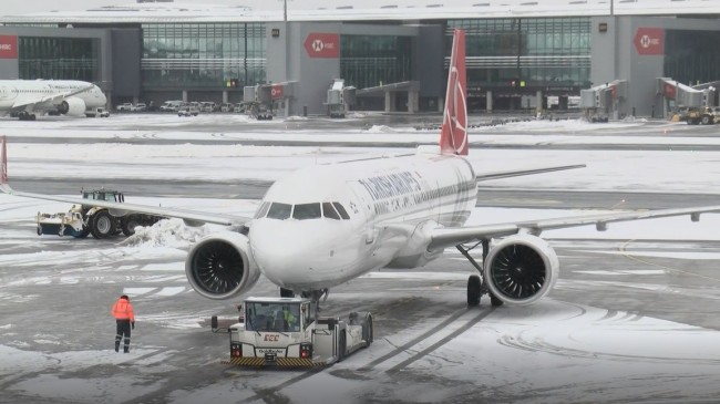 İstanbul Havalimanı’nda seferler aksamadan devam ediyor