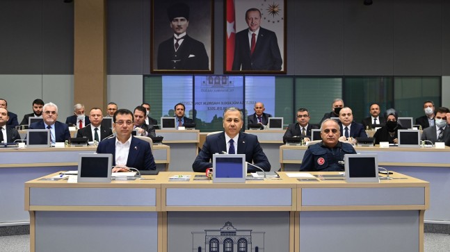 İstanbul Valisi Yerlikaya “Karla Mücadele Hazırlık Toplantısı” gerçekleştirdi
