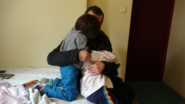 Maltepe’de evli kadın, eşini ve çocuklarını bırakıp komşusu ile kaçtı