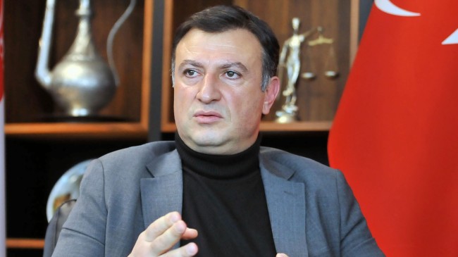 Ümraniyespor Başkanı Tarık Aksar, “Süper Lig’e çıkacağımızı düşünüyoruz”