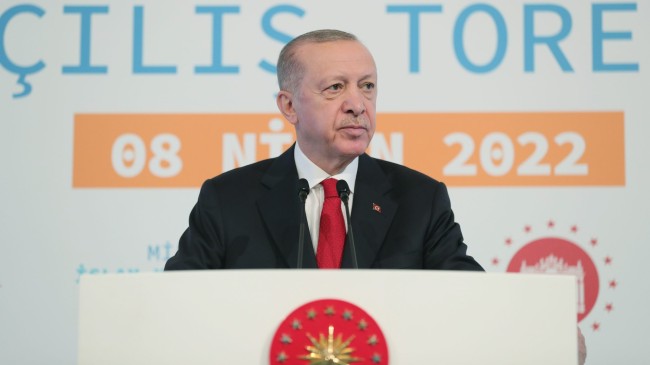 Erdoğan: “Milletimizi küresel rüzgarların önünde savurmak isteyenlere inşallah meydanı bırakmayacağız”