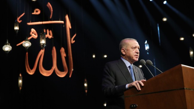 Erdoğan, ‘Nüfus cüzdanı Müslümanlığından Kur’an Müslümanlığına geçişi sağlayacak inkişafa ihtiyacımız var’