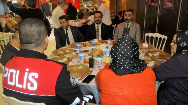 Maltepe Emniyet Müdürlüğü ile Kızılay Maltepe Şubesi, şehit aileleri ve gazilerle iftar sofrasında buluştu