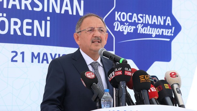 Mehmet Özhaseki, 3 yılda 35 milyar borçlanan İBB’yi Kayseri’den eleştirdi
