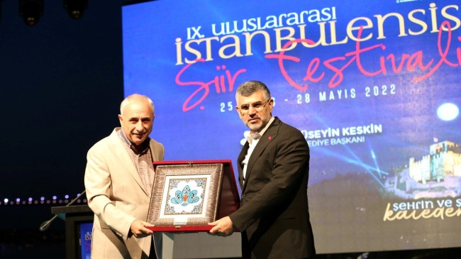 Uluslararası İstanbulensis Şiir Festivali, 12 ülkeden şairlerin katılımı ile başladı
