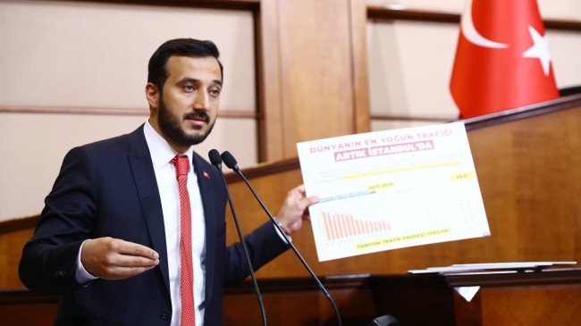 Bağcılar Belediye Başkanı Abdullah Özdemir: “İBB, metrobüsler gibi kaptansız yönetiliyor”