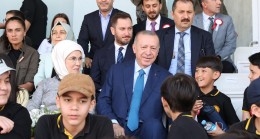 Erdoğan: “Sene sonuna kadar 100 milyon yardımcı kaynağı öğrencilerimizle buluşturmayı hedefliyoruz”