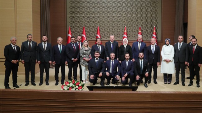 Erdoğan, AK Parti İstanbul heyetini kabul etti