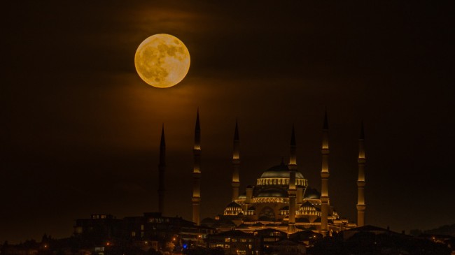 İstanbulluları heyecanlandıran mükemmel görüntü