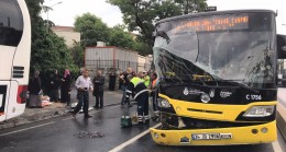 Üsküdar’da İETT otobüsü ile iki tur otobüsü çarpıştı, ortalık savaş alanı