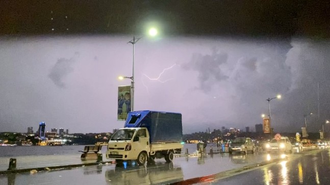 İstanbul’da yağmur etkisini sürdürüyor