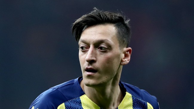 Mesut Özil’in yeni adresi Başakşehir