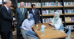 Erdoğan öğrencilerle sohbet etti
