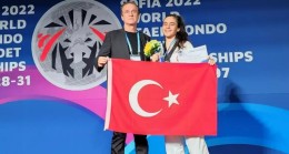 Sude Yaren Uzunçavdar, dünya şampiyonu