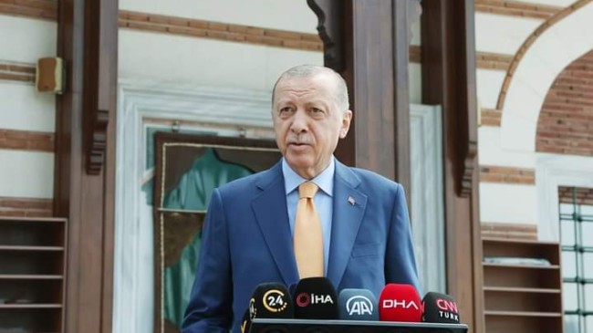 Cumhurbaşkanı Erdoğan: “Kılıçdaroğlu’nun yaptığı bu milleti ahmak yerine koyup aldatmaktan başka bir şey değildir”
