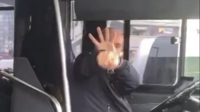 İETT şoföründen kendisine adres soran kadın yolcuya ahlaksızca el hareketi