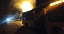 İETT otobüsünden dumanlar yükseldi