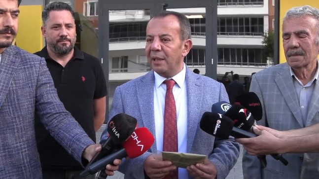 Tanju Özcan, HDP’ye kına gönderdi