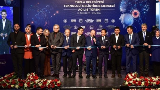 Tuzla Belediyesi Teknoloji Merkezi hizmete açıldı