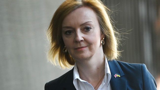 İngiltere Başbakanı Liz Truss, istifa etti