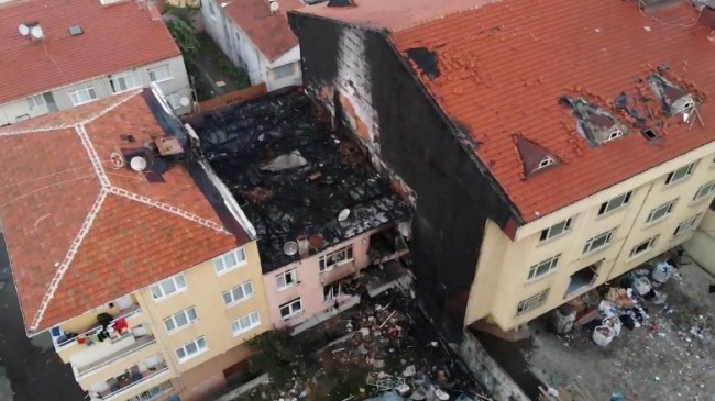 Kadıköy’de patlama yaşanan binanın son hali havadan görüntülendi