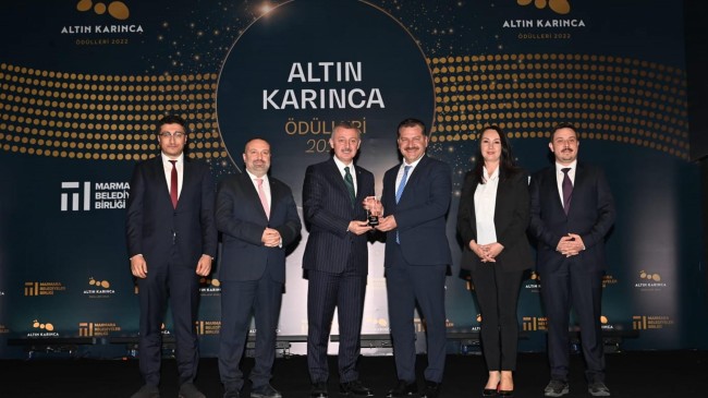 Balıkesir Büyükşehir Belediyesi’ne iki ‘Altın Karıca Ödülü’