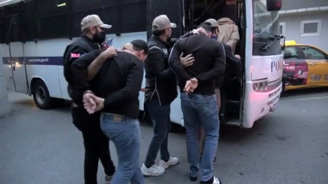 İstiklal Caddesi’nde bombalı saldırı düzenleyen terörist Ahlam Albashır ve beraberindeki 48 kişi adliyeye sevk edildi