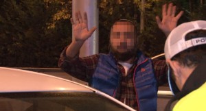 Kadıköy’de alkollü çıkan sürücü basın mensuplarına el salladı