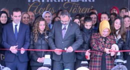 Bakan Kasapoğlu, Sancaktepe’de spor salonu ve kitap kafe açılışını yaptı