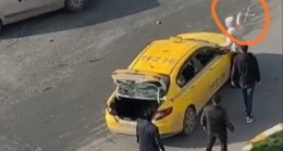 Yakın mesafeye gitmem diyen taksiciye sinirlenen müşteri, arabanın camlarını ve aynasını paramparça etti