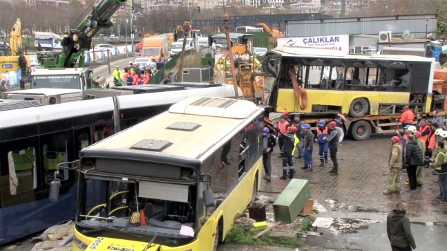 Alibeyköy’de 4’ü ağır 33 kişinin yaralandığı kazanın ardından İETT otobüsü ve tramvay kaldırılıyor