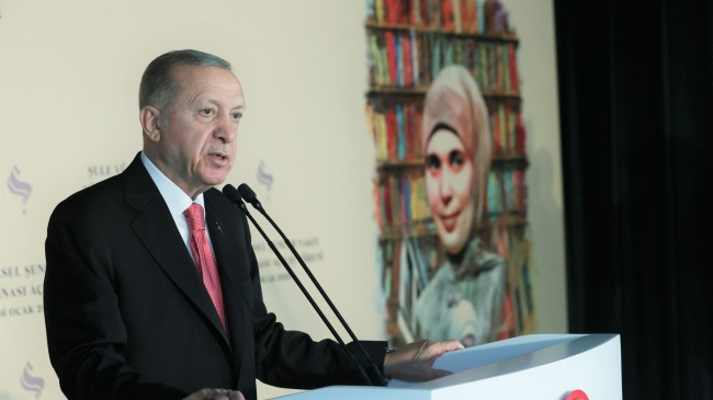 Cumhurbaşkanı Erdoğan, “Bunlarda dürüstlük diye bir şey aramayın, yok”