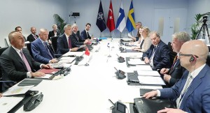 Cumhurbaşkanı Erdoğan, Finlandiya ve İsveç’e NATO restini çekti