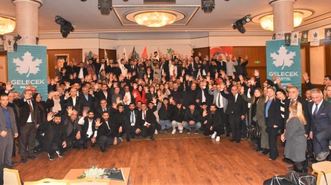 Gelecek Partisi İstanbul teşkilatlarının üye katılım törenleri sürüyor