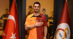 Galatasaray, Milli Futbolcu Kaan Ayhan’ı transfer etti