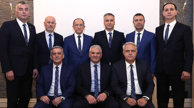 MHK Başkanı Sabri Çelik, ekibiyle birlikte istifa etti