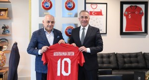Sultangazi Belediye Başkanı Dursun, TFF Başkanı Büyükekşi’yi ziyaret etti
