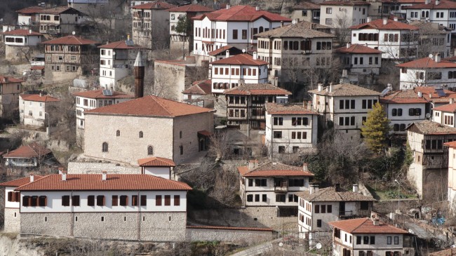 Çatkı sistemiyle inşa edilen Safranbolu evleri depremde kaçış imkanı sağlıyor