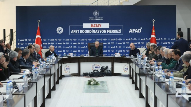 Erdoğan, Hatay’da kanaat önderleri ve STK temsilcileri ile bir araya geldi