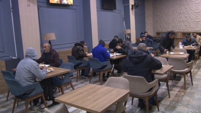 İstanbul Valiliği yüzlerce evsiz vatandaşı otellerde misafir ediyor