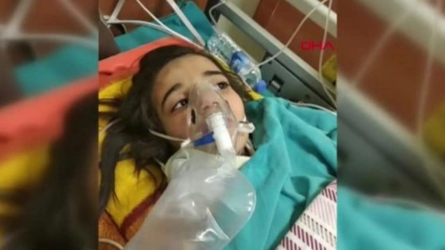 Kahramanmaraş’ta 10 yaşındaki Ayça 185 saat sonra enkaz altından kurtarıldı