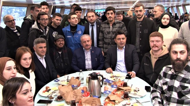 Mustafa Şentop’tan üniversite öğrencilerine Türkiye vurgusu