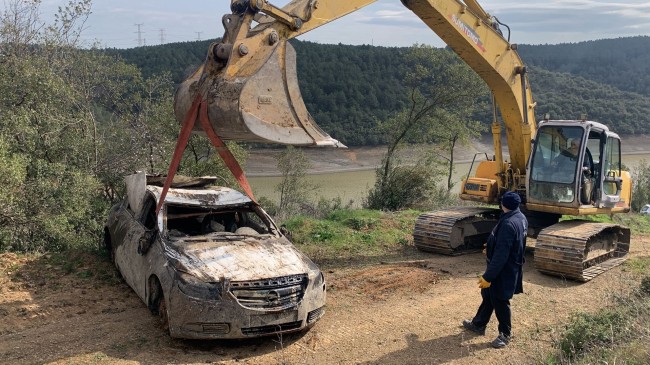 Alibey Barajı’nda duran araçlar çıkartıldı