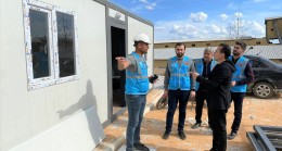 Başkan Yazıcı, Kırıkhan’da yapımı devam eden konteyner kentte incelemelerde bulundu