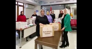 Beykozlu AK Kadınlardan depremzedelerin sıcak sofralarını tekrar kurması için 250 koli mutfak seti desteği