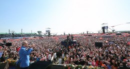Büyük İstanbul Mitingi’ne 1 milyon 700 bin kişi katıldı