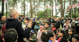 Çekmeköy Belediye Başkanı Ahmet Poyraz, özel çocuklar piknikte buluştu