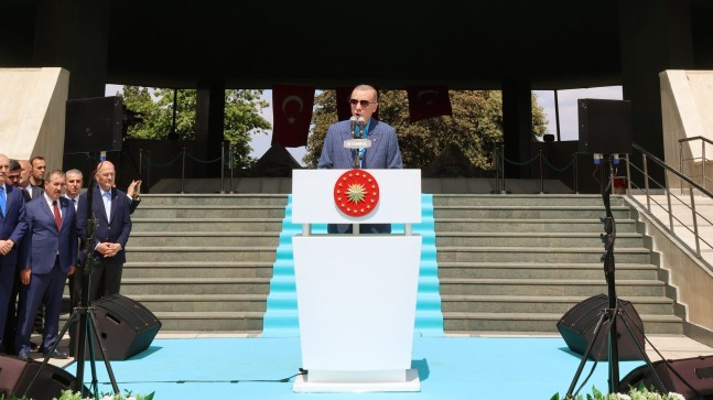 Cumhurbaşkanı Erdoğan: “Türk demokrasisi 27 Mayıs’ta aldığı yara ile sendelemiştir”