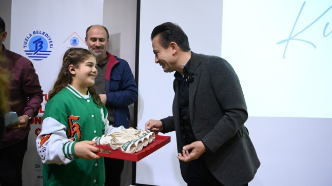 Tuzla Belediyesi, İşitme Engelliler Okulu’na uygulama sınıfı açtı