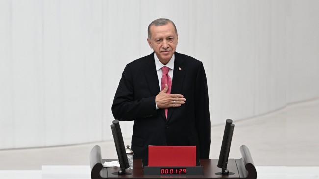 Erdoğan, TBMM’de yemin etti